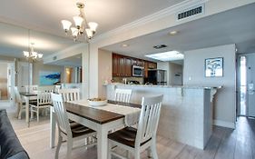 Elite Paradise Apartment